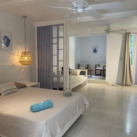 Cabinas Selvin Y Blanca Puerto Viejo de Talamanca ภายนอก รูปภาพ