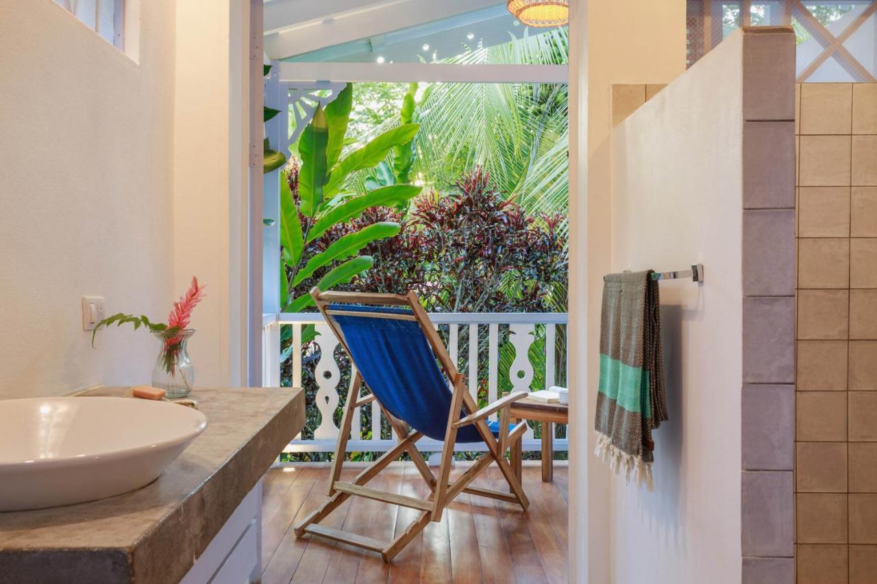 Cabinas Selvin Y Blanca Puerto Viejo de Talamanca ภายนอก รูปภาพ