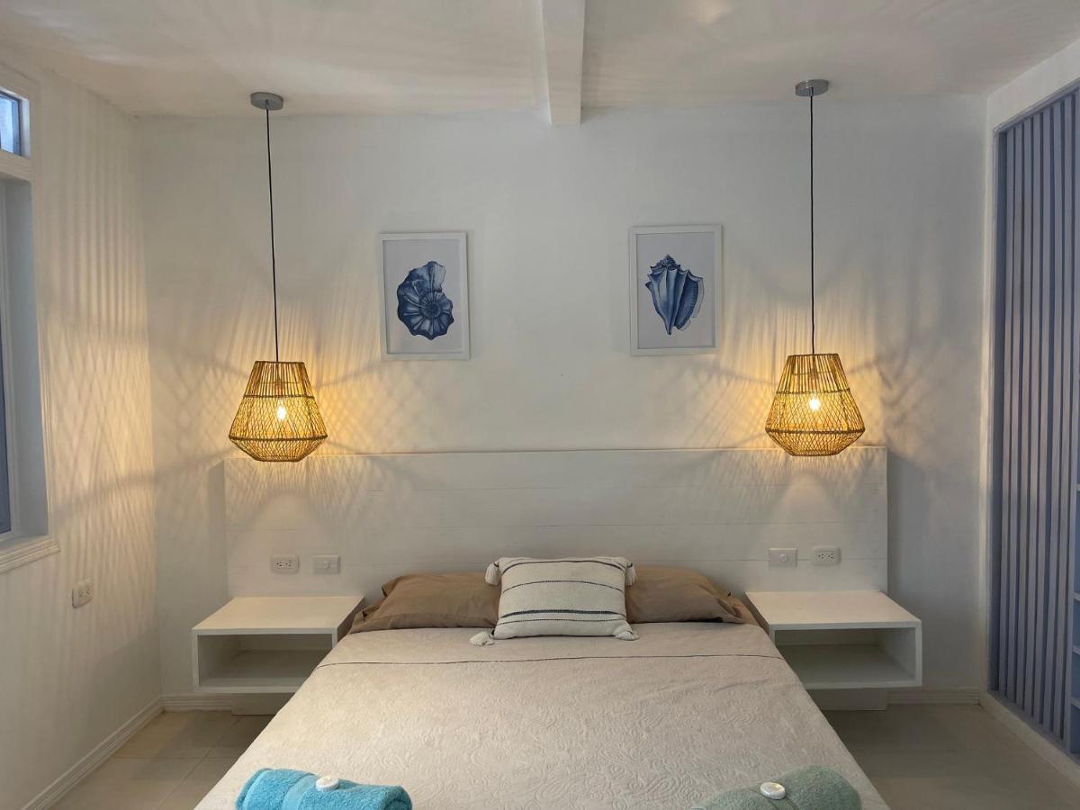 Cabinas Selvin Y Blanca Puerto Viejo de Talamanca ภายนอก รูปภาพ